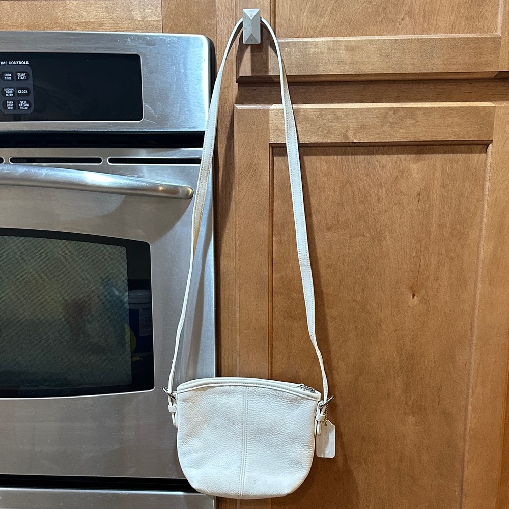 Elegant Cream Coach Soho small basket Leather Crossbody Bag